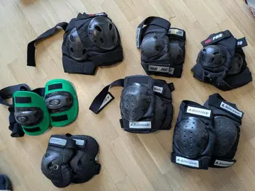lot de 7 protections de poignets, coudes, genoux
