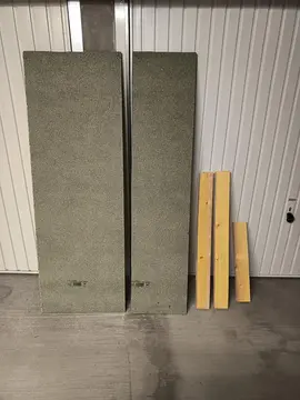 chutes de plaques agglomérées rainurées hydrofuge et