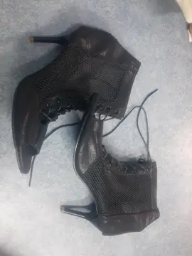 chaussures neuves p43