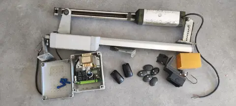 Motorisation de portail à vérins