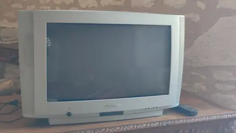 télé tube cathodique 67cm