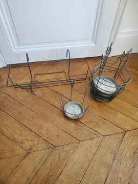 Support métallique pour jardinière