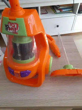petit aspirateur jouet