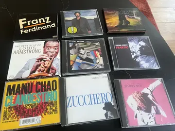 9 CD simply red , Robert palmer , zucchero, manu chap, Bryan Ferry, Eric clapton , Franz Ferdinand