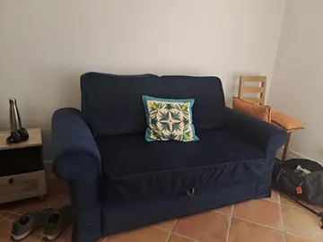 Canapé convertible ikea BAckapro 2 places (velour bleu))