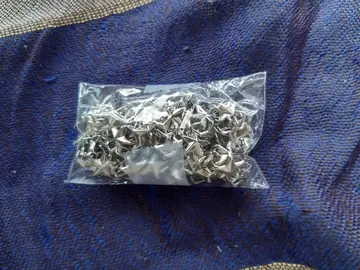 petites étoiles argentées activités manuelles