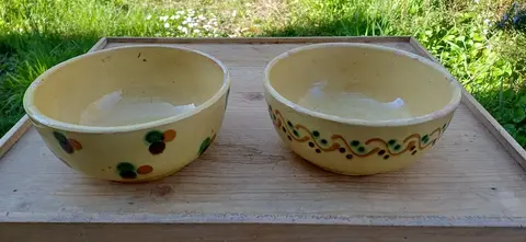 2 petits saladiers anciens en céramique