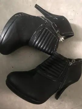 a donner talons noir p40