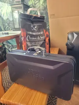 barbecue charbon bois neuf compact pour 2 ou 3 personnes