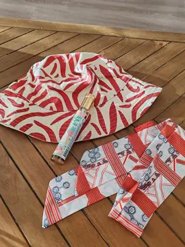 Lot d'accessoires pour femme