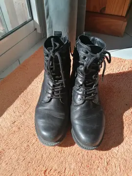 Rangers en cuir Tamaris taille 38 en l'état