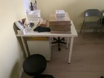 bureau IKEA 100x60cm