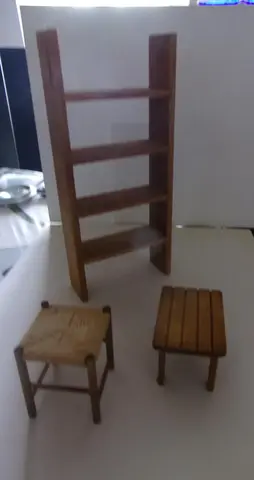 Donne mobilier pour maison de poupée