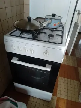 Cuisinière 4 feux gaz LISTO