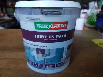 Pot de pate pour joint