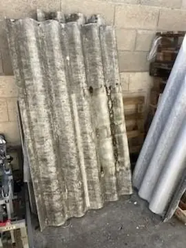 DONNE PLAQUES ONDULEES