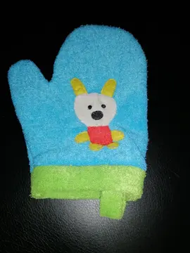 Petit gant de toilette pour jeune enfant