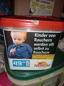 cherche Seau avec couvercle