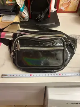 Sacoche banane noire brillante