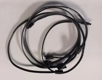 [Pour GABRIEL] Lot de 4 câbles SATA