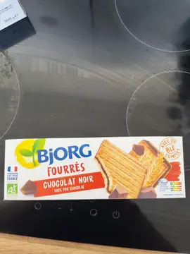 Gâteaux bjorg fourrés chocolat noir