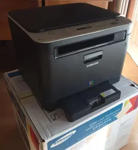 Imprimante Samsung CLX-3185 en panne, pour les pièces