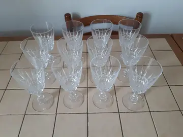 12 verres à pied