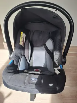 Siège auto bébé Chico adaptable poussette best friend