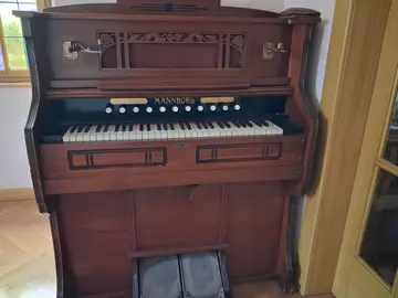 donne un harmonium
