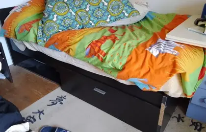 Lit avec tiroir de rangement