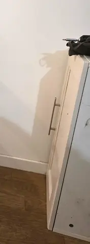 2 meubles hauts de cuisine