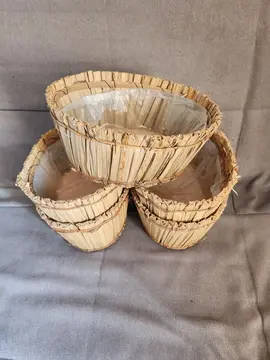 5 petites corbeilles