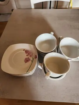 Tasse à café et sous coupe