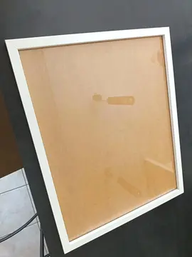 cadre blanc en bois