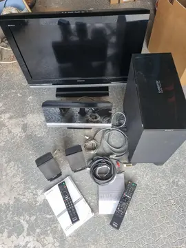 Ensemble TV et DVD Home Theatre System SONY