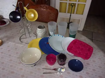 Lot 20 articles divers cuisine vaisselle déco