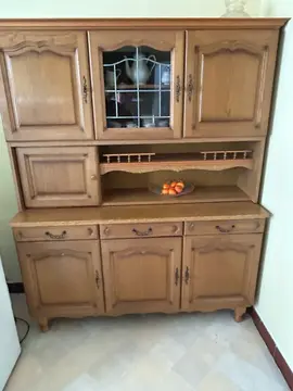 buffet de cuisine + table + 4 chaises