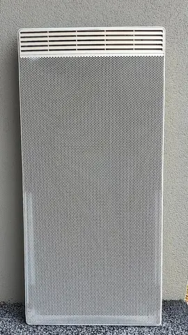 5 radiateurs Atlantic : 1 vertical 1500 W,4 horizontaux 10000W