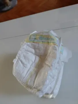 12 couches Pampers T0