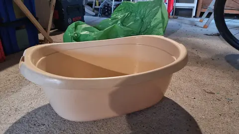 Bassine plastique neuve