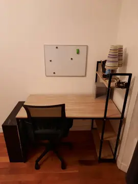 Bureau avec rangerement
