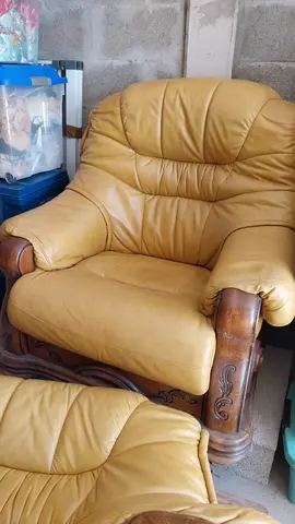 2 fauteuils cuir
