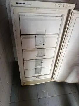 congélateur 5 tiroirs a nettoyer il est resté fermé pendant un moment