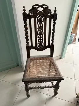 5 chaises Henri 2 en l’état