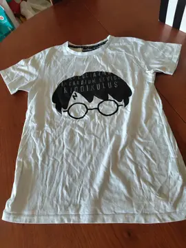 t-shirt fille 13/14 ans