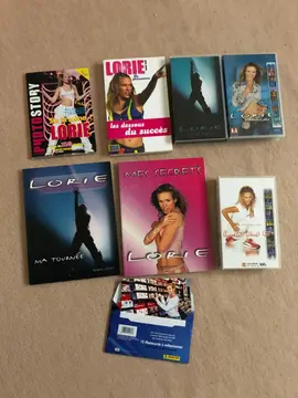Quatre livres, trois DVD et nombreuses photos (état neuf) LORIE