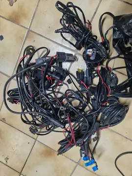 câbles et relais auto