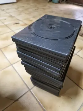 boîtes dvd. environ 15