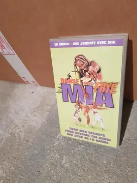 cassette VHS Mia Frye