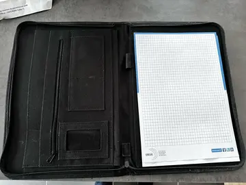 Pochette porte-documents 24x32